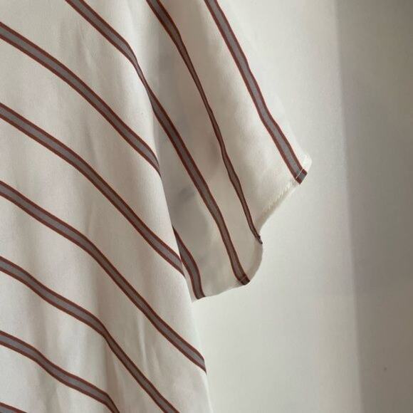 NWT LOFT Petite Small Diagonal Stripe Short Sleeve Blouse White Red Grey Top - Picture 5 of 8